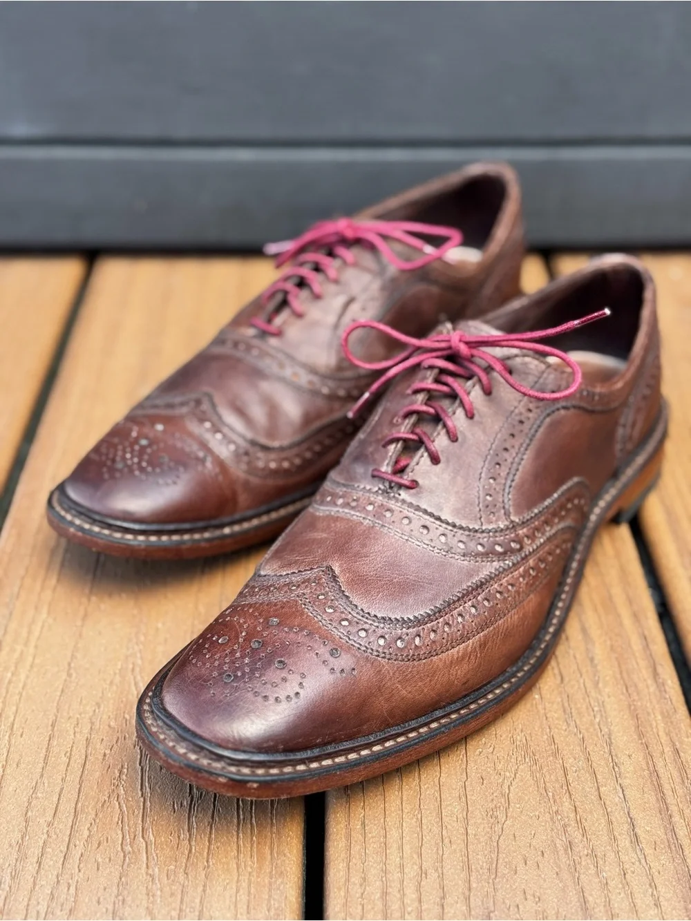 Allen Edmonds Brown Leather Wingtip Oxfords with Pink Laces